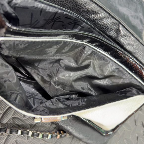 Kardashian Kollection Women's Black Snake Print Zipper Pockets Crossbody Purse - Picture 13 of 16